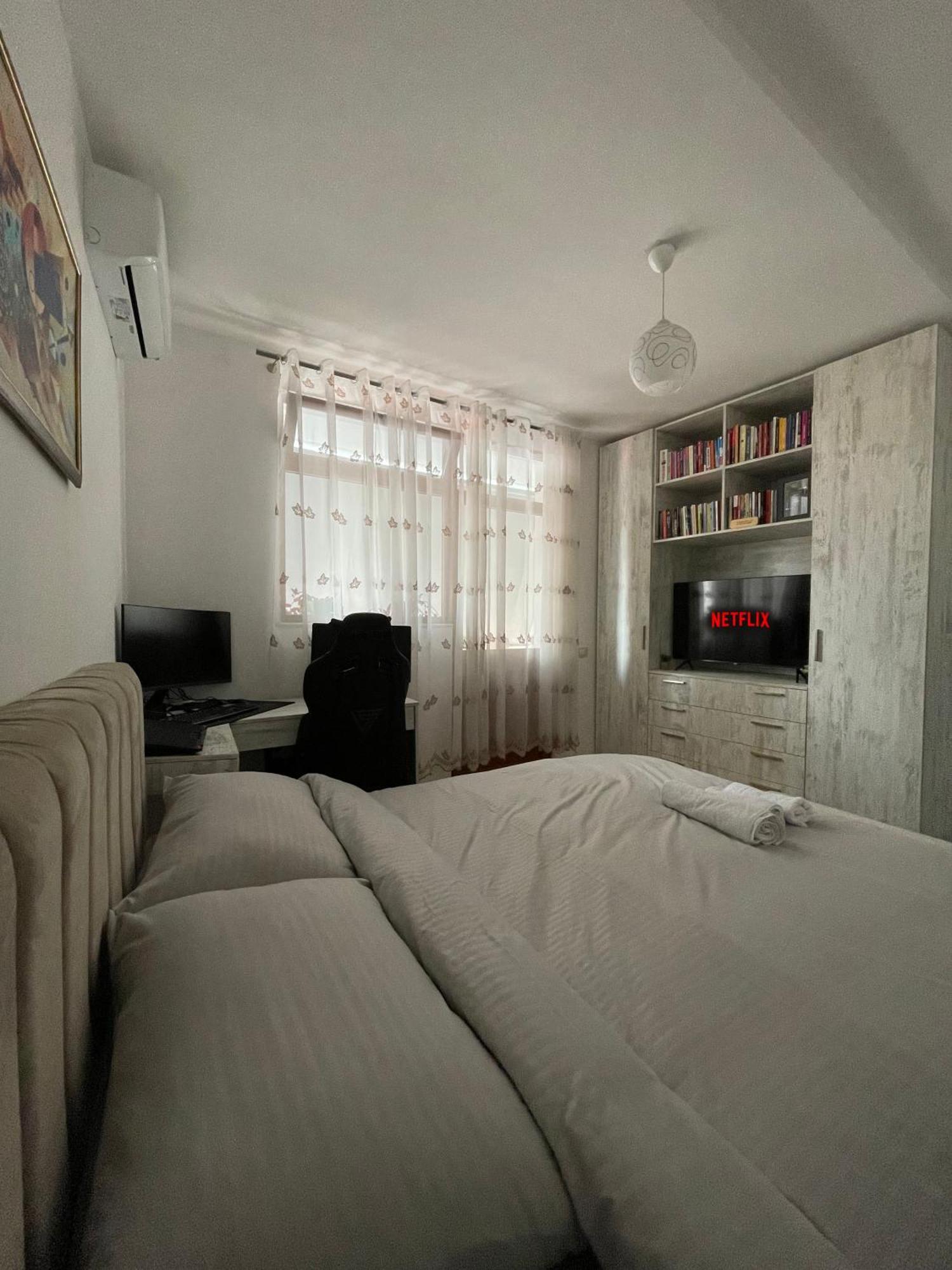 After U.s. Embassy In Appartement